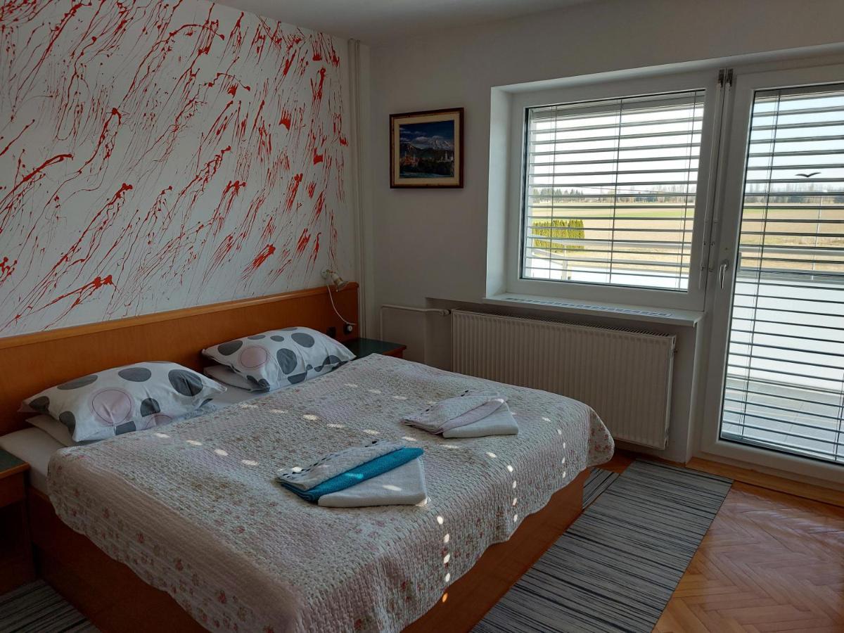 Apartmaji Tisa มอร์าฟสเก-ตอปลิตเซ ภายนอก รูปภาพ