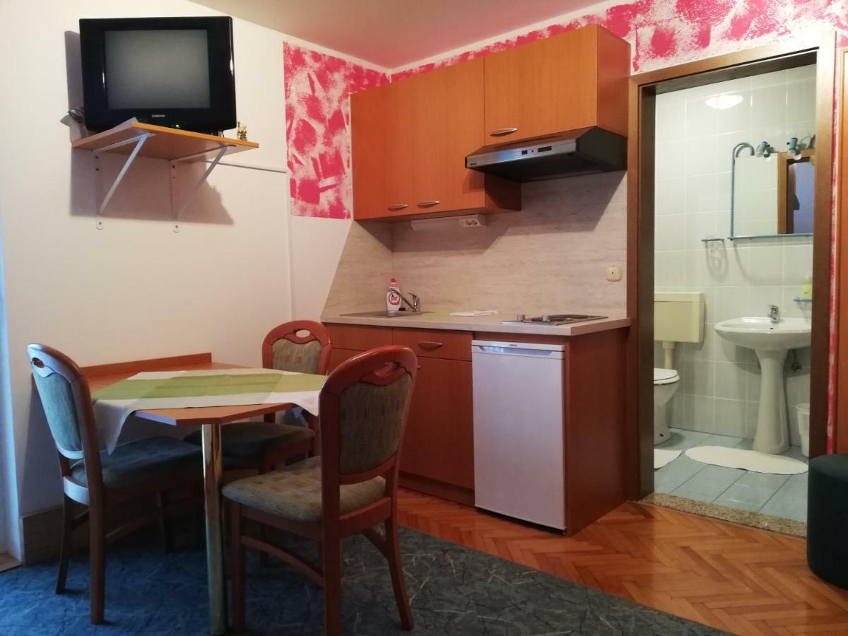 Apartmaji Tisa มอร์าฟสเก-ตอปลิตเซ ภายนอก รูปภาพ
